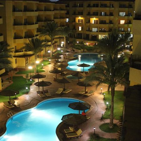 Pool View Apartment At British Resort - Unit 02 Gurdaka Kültér fotó